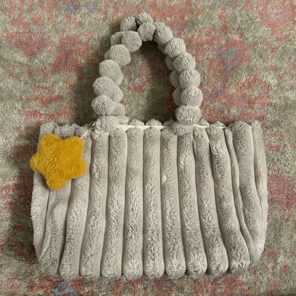 Fluffy cream tote bag